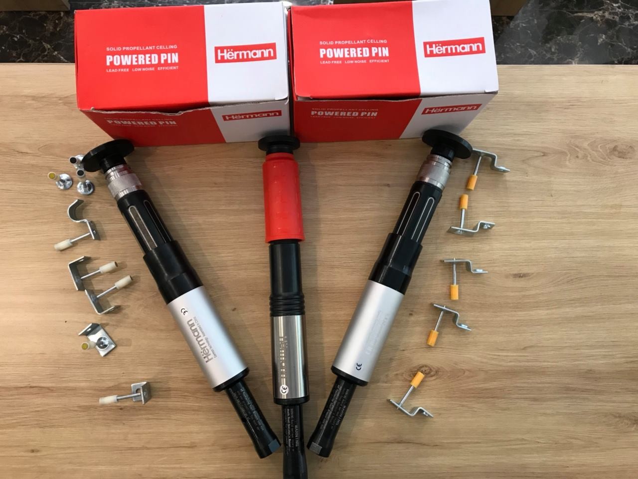 Các thương hiệu máy bắn đinh bê tông nổi tiếng